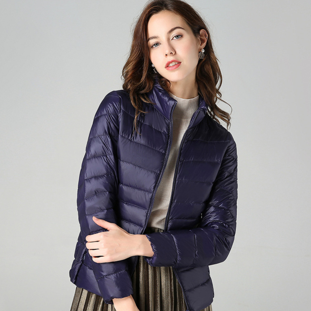 Aurora Femme Waterproof Jacket – Lightweight, Versatile & Comfortable for Mid-Season