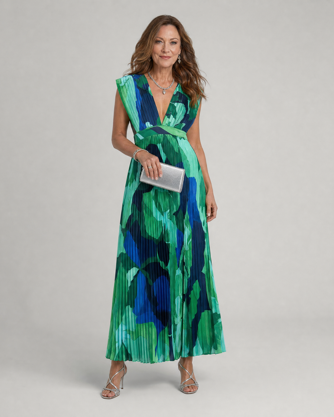 pleated cap sleeve dress Daring Diva Pleated Cap Sleeve V Neck Shift Office Work Dresses M Dark Green, Women's, Size: Medium