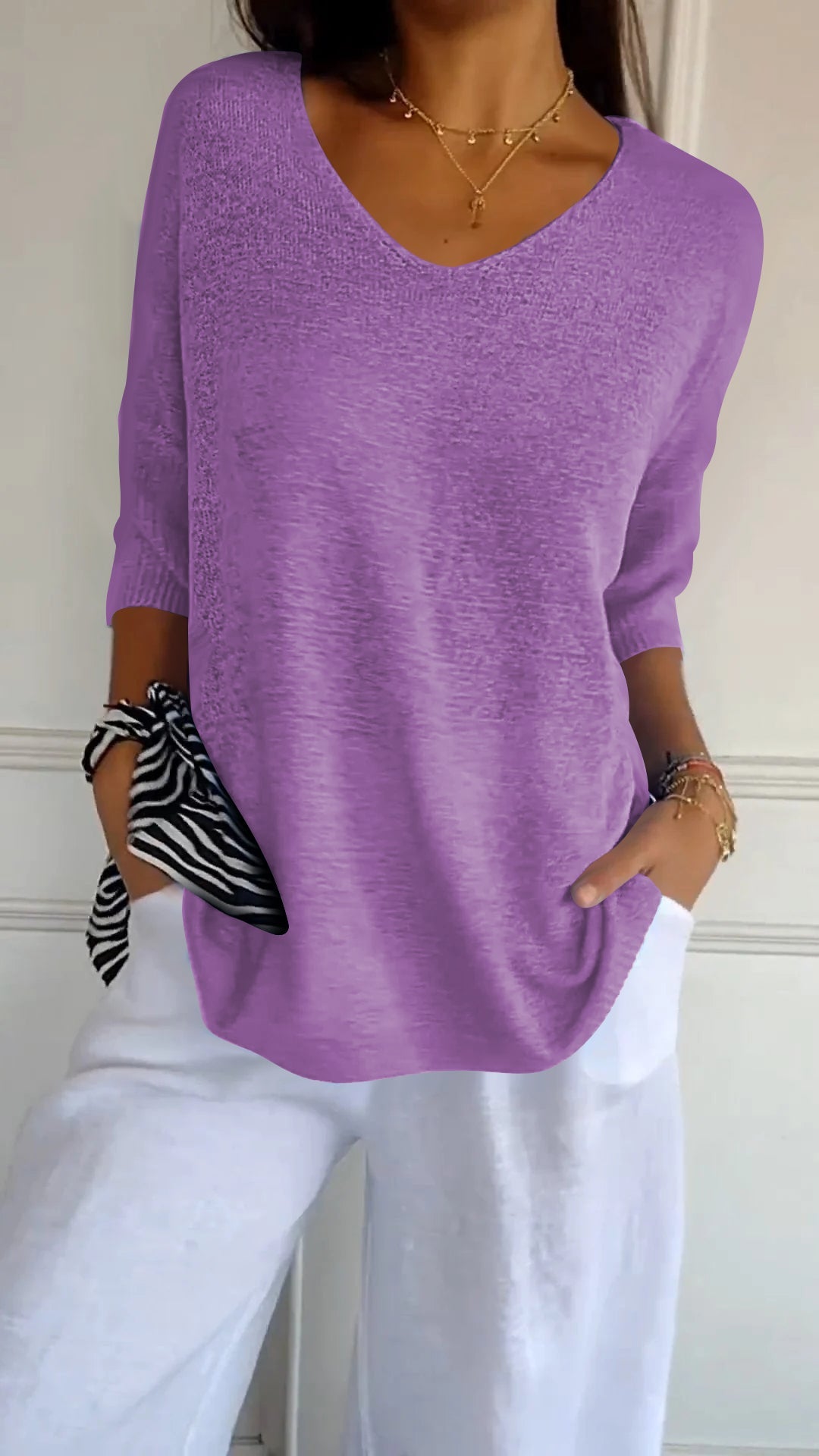 Chic and Stylish Loose V-Neck Top for Women