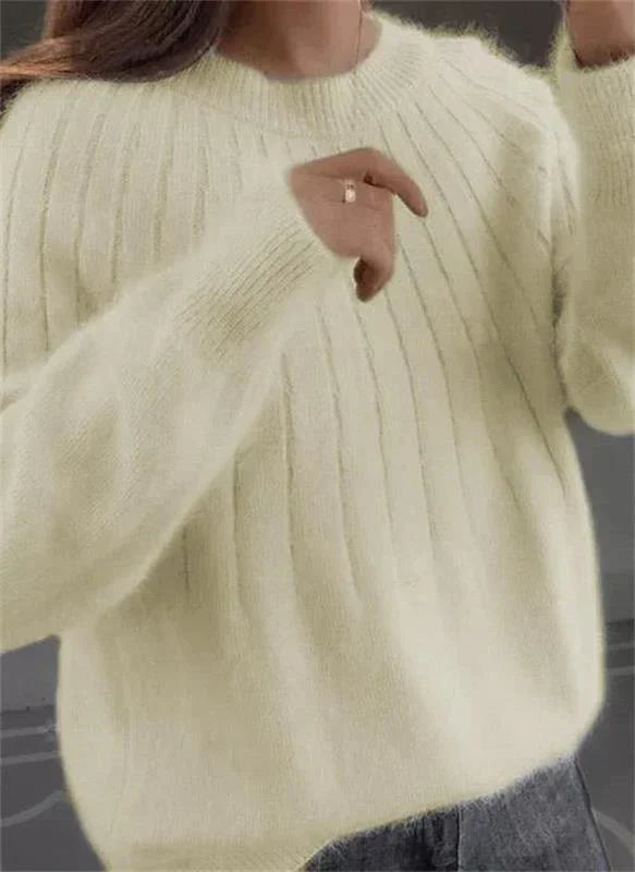 Phoebe Cashmere Sweater for Women – Soft and Luxurious Sweater with Classic Fit for Autumn and Winter