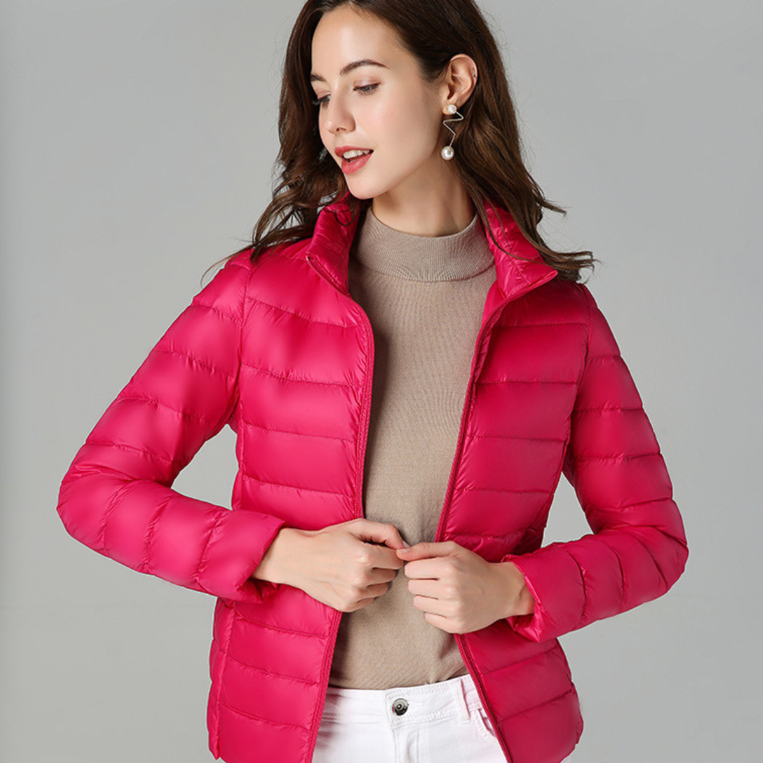 Aurora Femme Waterproof Jacket – Lightweight, Versatile & Comfortable for Mid-Season