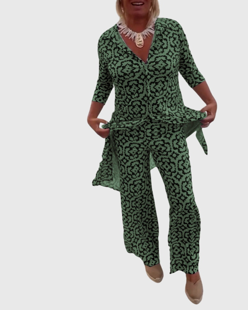 Elegant Vintage Two-Piece Set – Flattering Silhouette