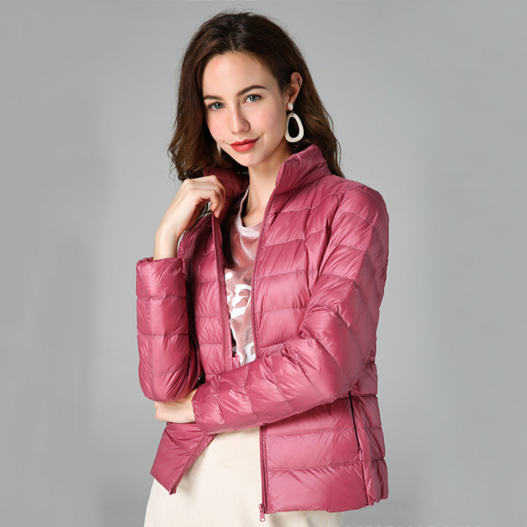 Aurora Femme Waterproof Jacket – Lightweight, Versatile & Comfortable for Mid-Season
