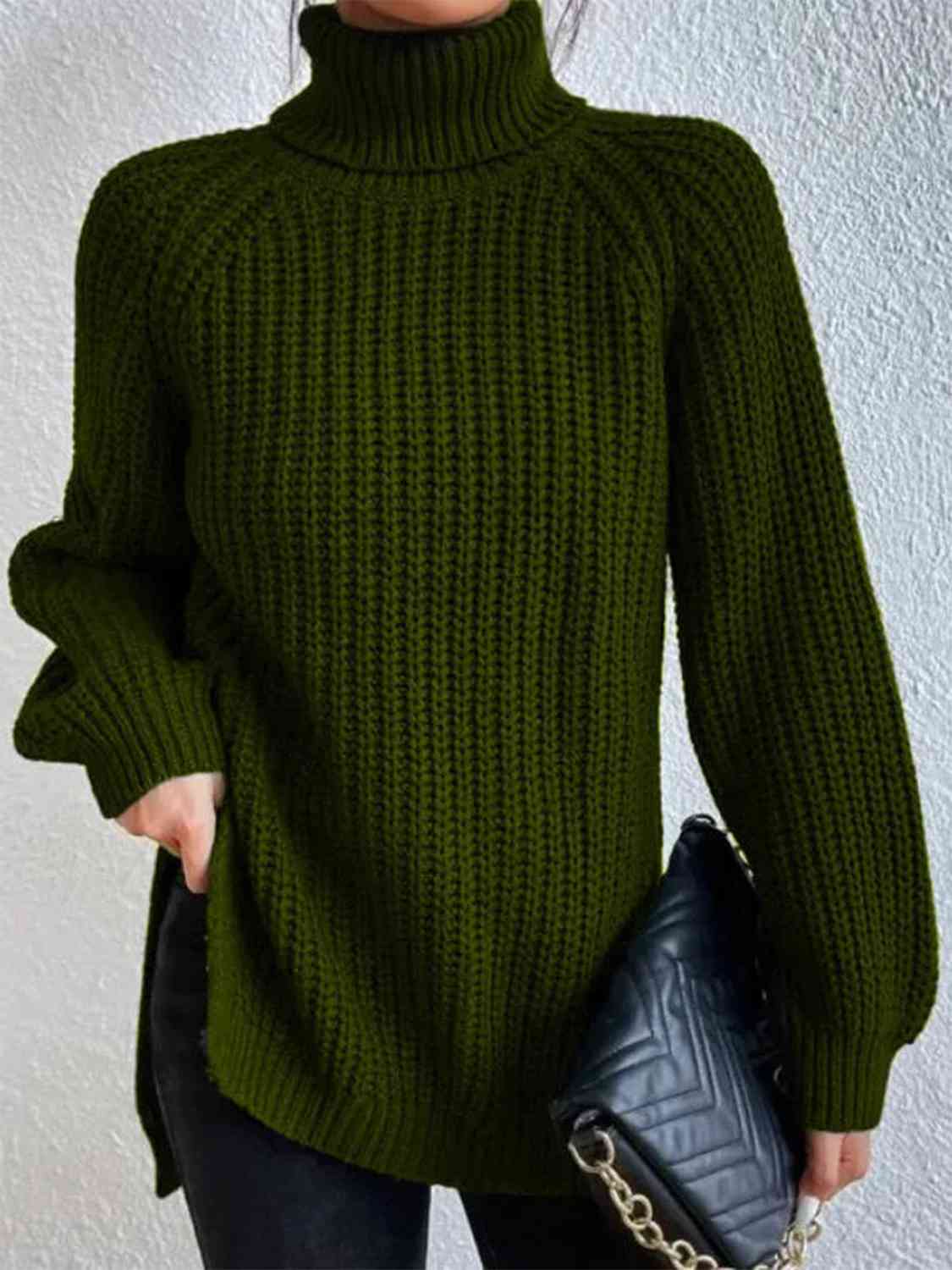 Angela Pull Woman – Ribbed Turtleneck Sweater with Chic Side Slit for Elegant Autumn/Winter