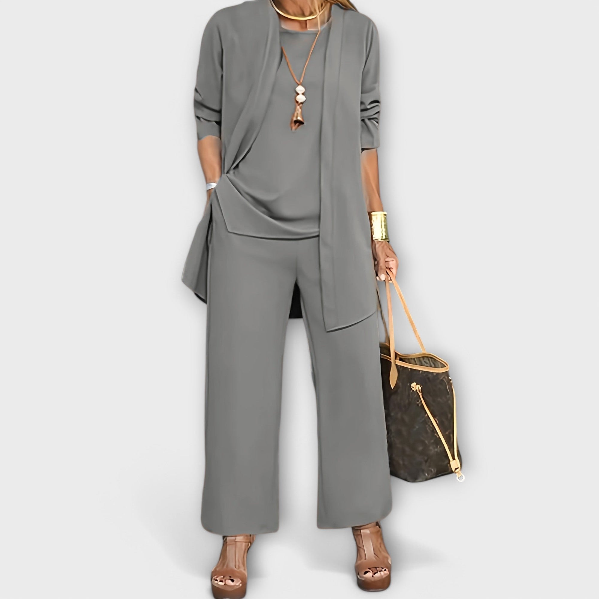 Relaxed Fit Knit Cardigan – Timeless Flattering Fit