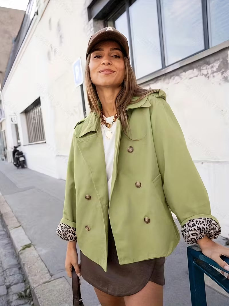 Georgia Trench Court Femme – Structured Mid-Season Jacket with Button Closure & Printed Lining