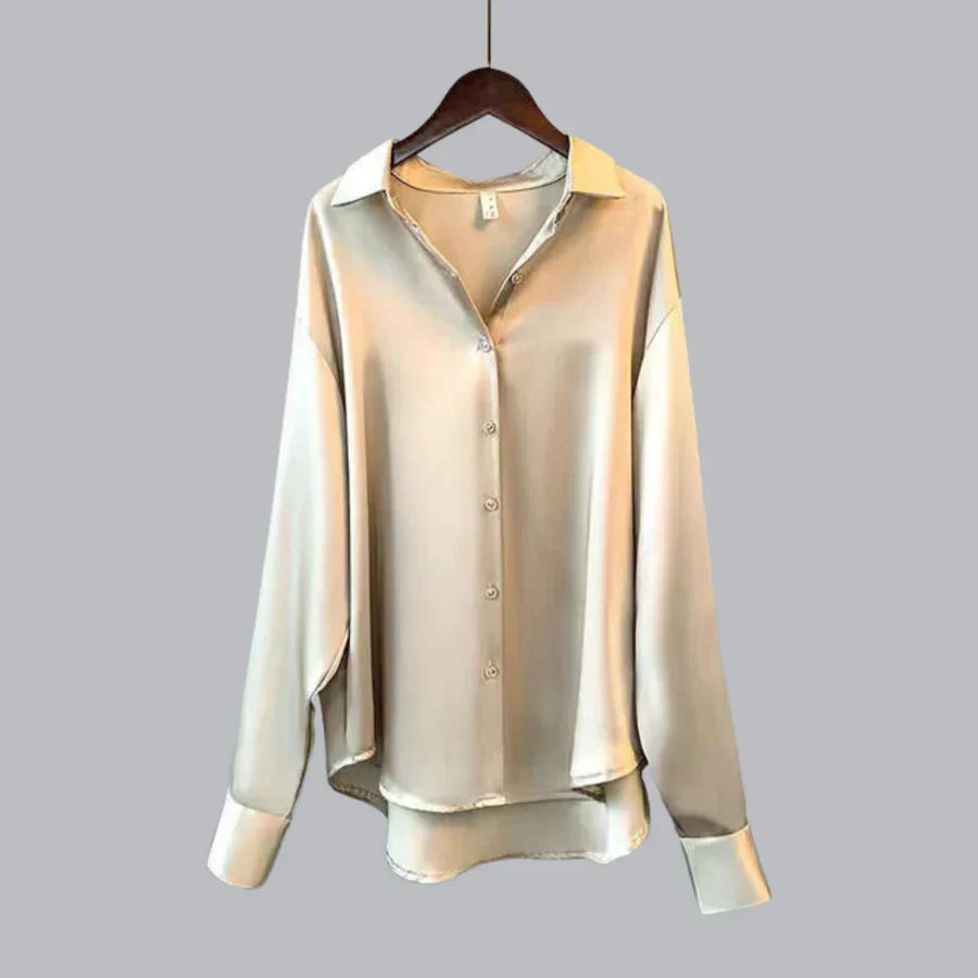 Isabelle Blouse Woman in Velvet – Luxurious Fitted Blouse with Elegant Cut for Chic and Casual Looks