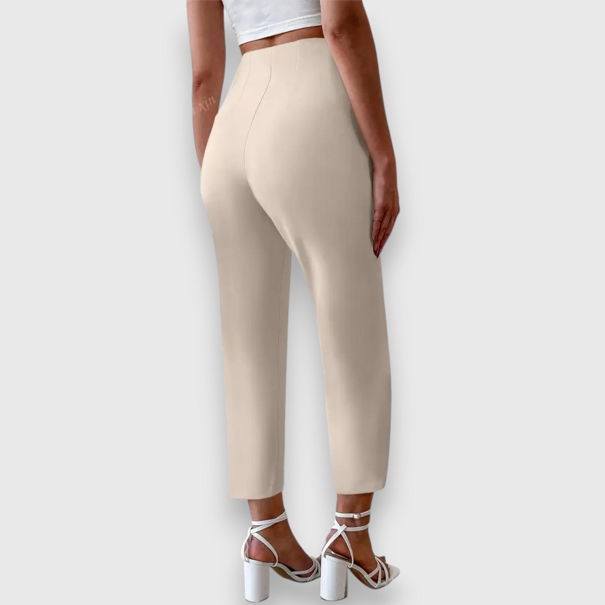 High-Waisted Trousers – Waist-Defining Fit & All-Day Comfort