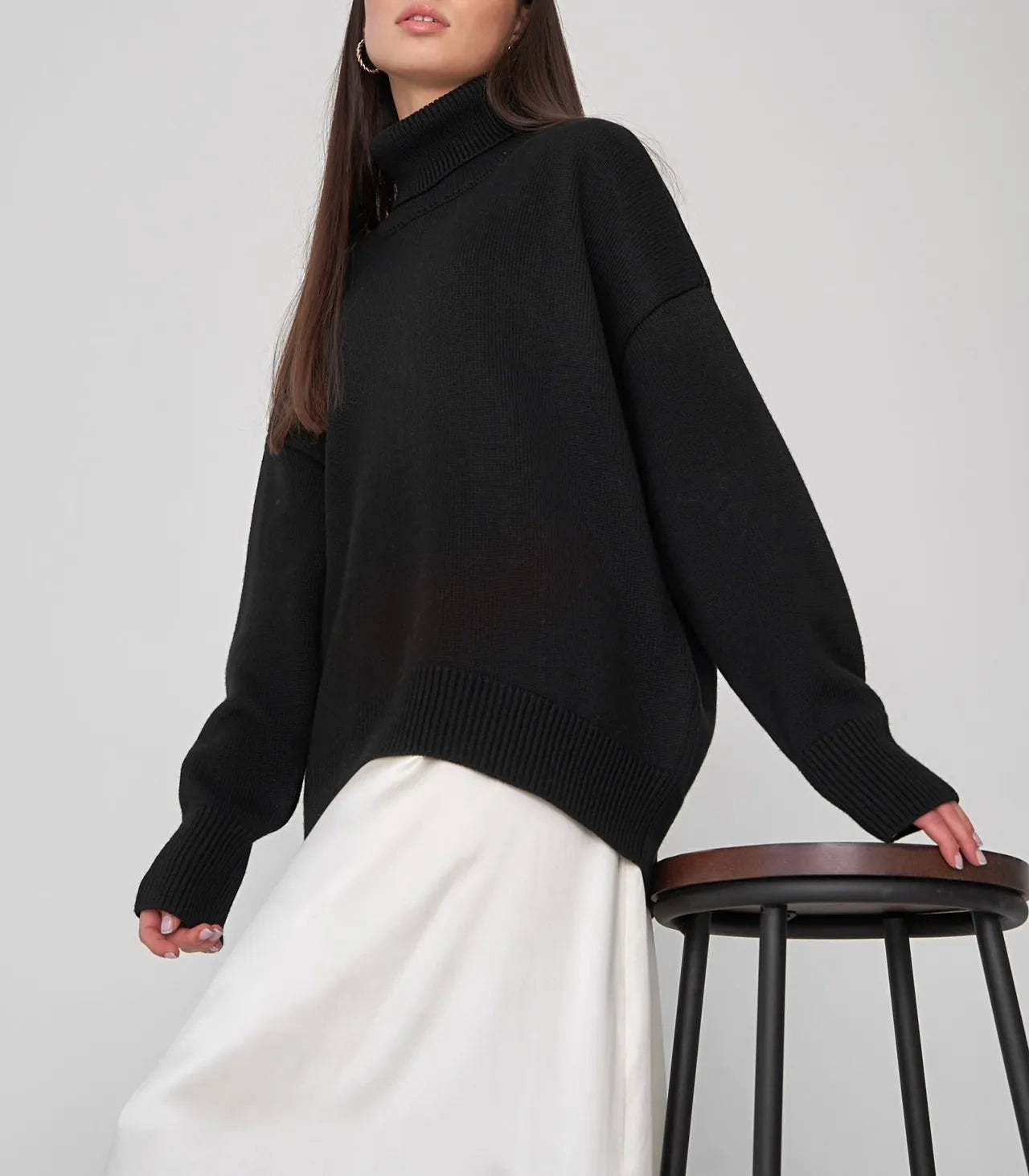 Elise Oversized Turtleneck Sweater for Women – Soft and Warm Knit Sweater with Timeless Style