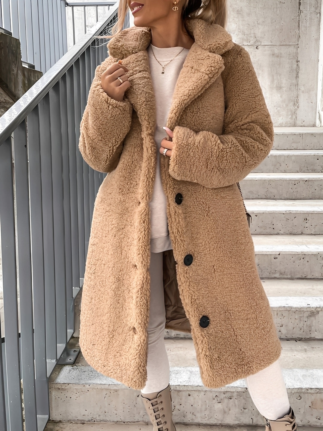 Olive – Women's Fleece Jacket – Soft and Warm Winter Coat with Modern and Feminine Cut