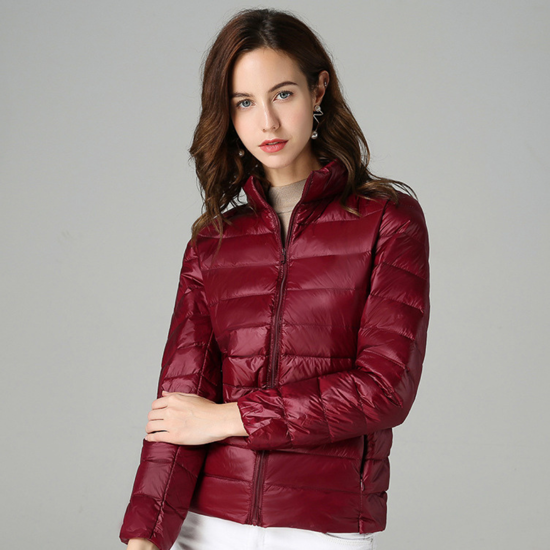 Aurora Femme Waterproof Jacket – Lightweight, Versatile & Comfortable for Mid-Season