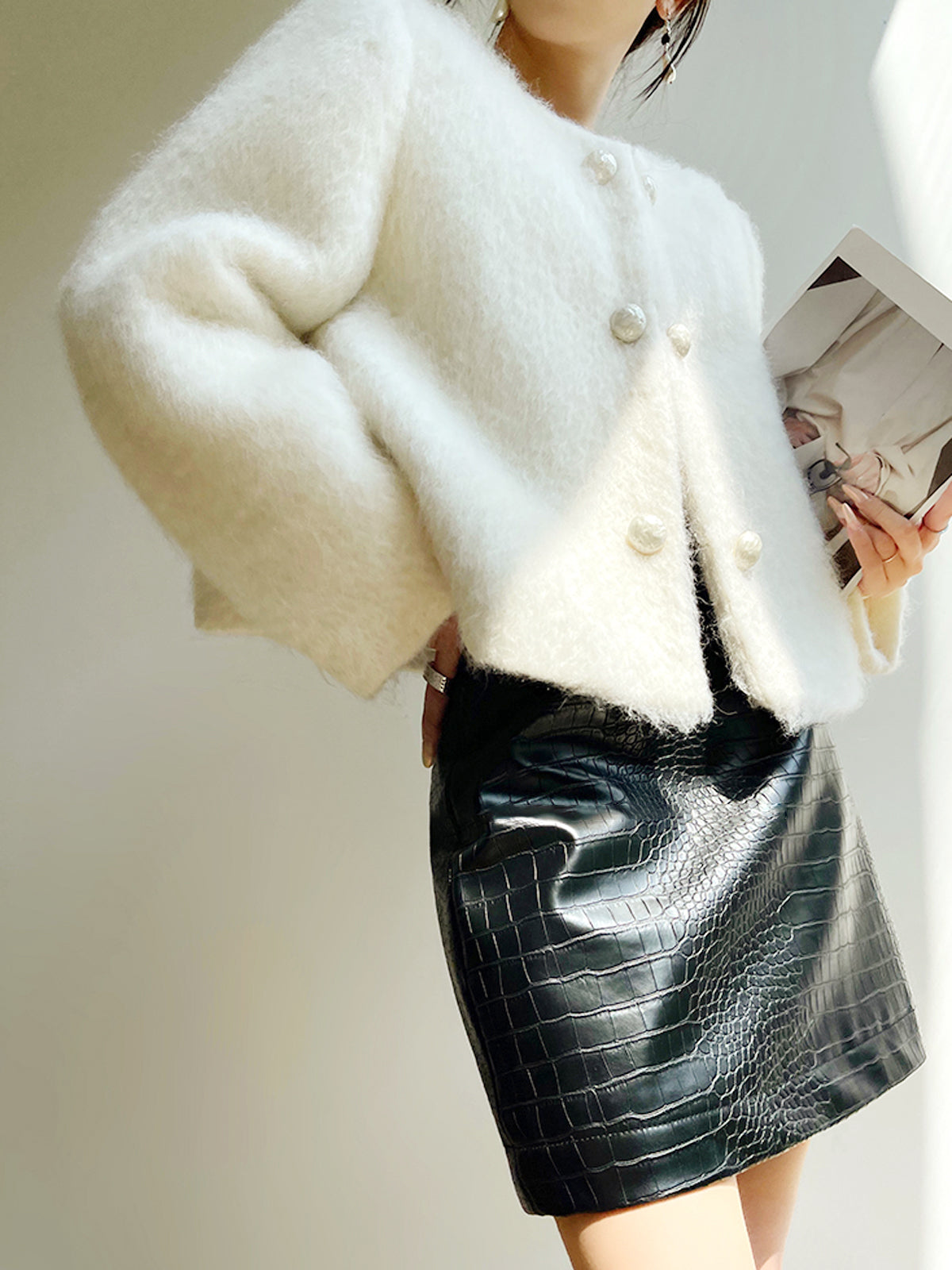 Rose Jacket Woman – Soft Fluffy Fabric with Loose Fit & Elegant Voluminous Sleeves