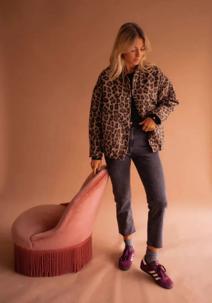 Valeria Women's Jacket – Elegant Leopard Jacket with Animal Print & Comfortable Fit