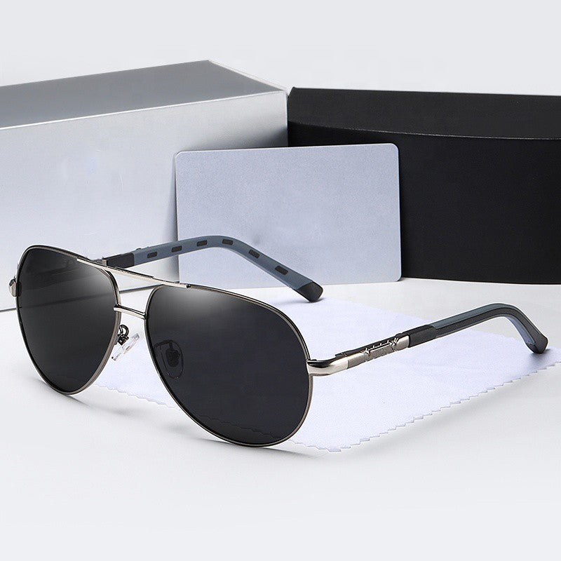 Men’s Aviator Sunglasses – Black-Gold Frame with Polarised Lenses