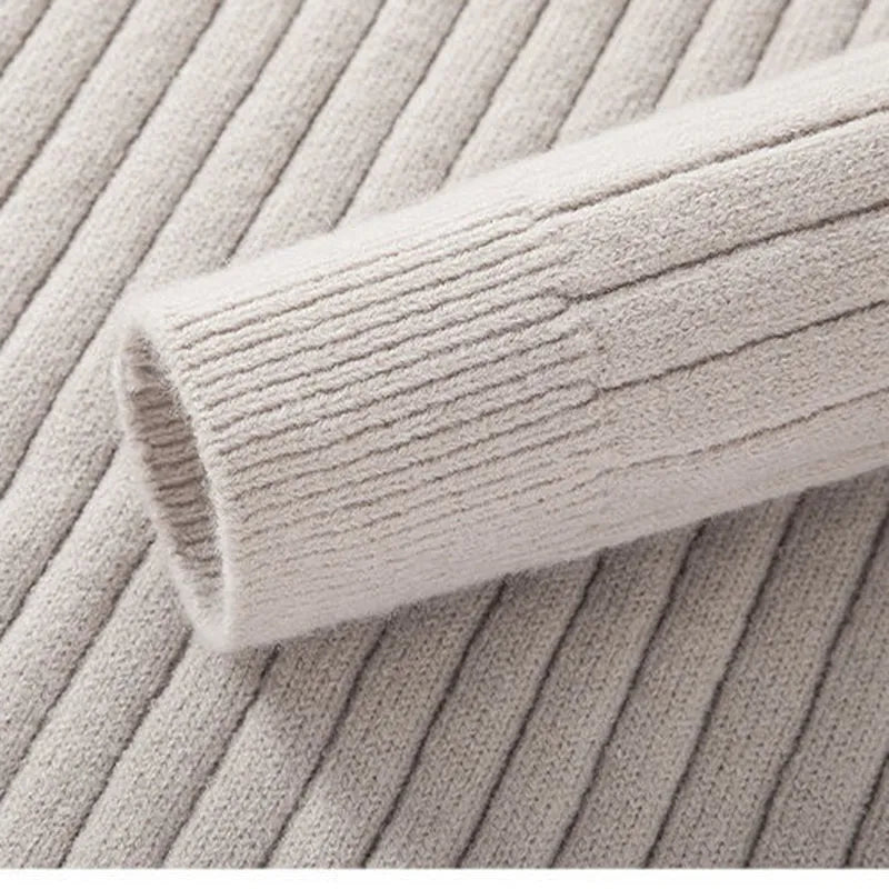 Men’s Ribbed Half-Zip Sweater – Neutral Tones