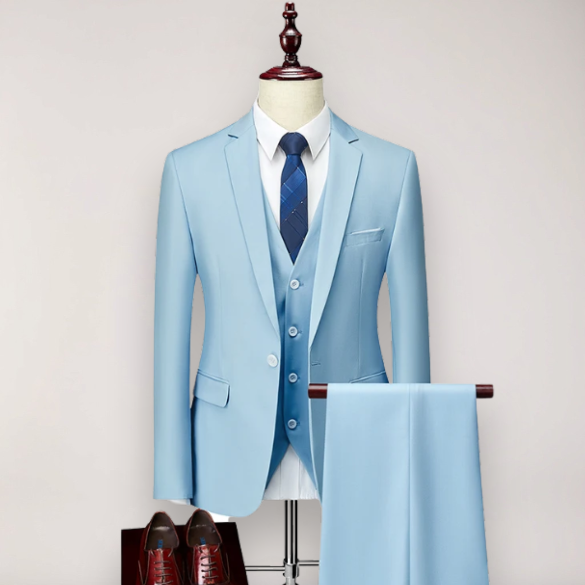 Men’s Three-Piece Suit Set – Tailored Fit Blazer, Waistcoat, and Trousers for Formal Occasions