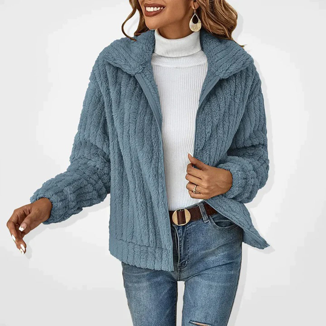 Noa Women's Long Fleece Vest – Elegant, Warm with Zipper Closure and Practical Pockets