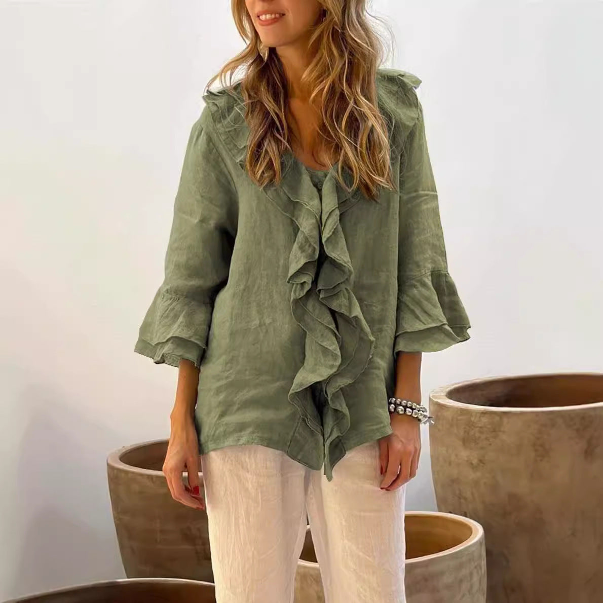 Phoebe Blouse Femme – Elegant Blouse with Ruffles & Flared Sleeves for a Casual Chic Look