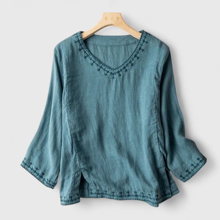 V-Neck Relaxed Fit Women's Top – Lightweight Feel & Flattering Silhouette