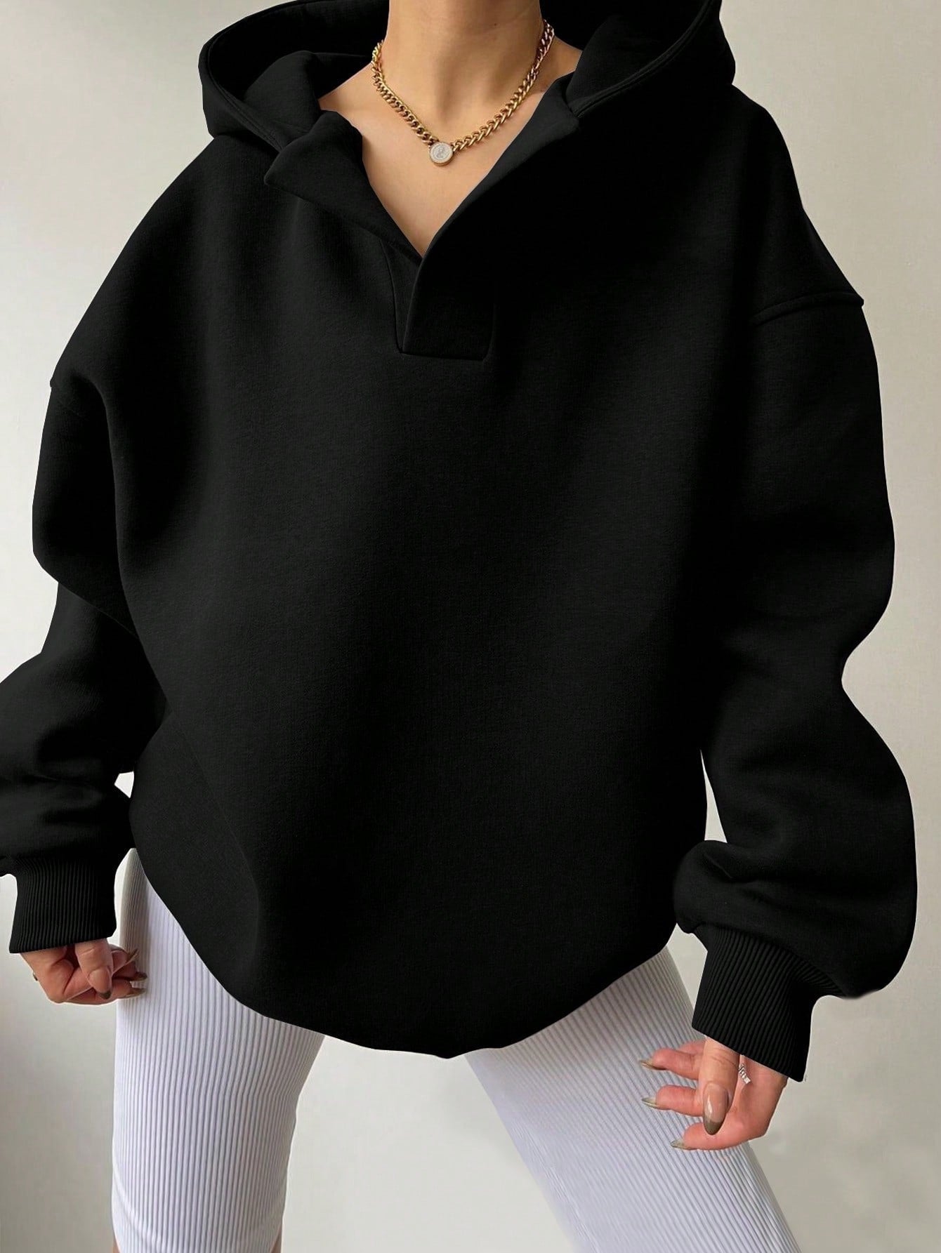 Nayeli Sweat Femme – Loose Solid Color Comfortable Hoodie for a Casual Autumn/Winter Style