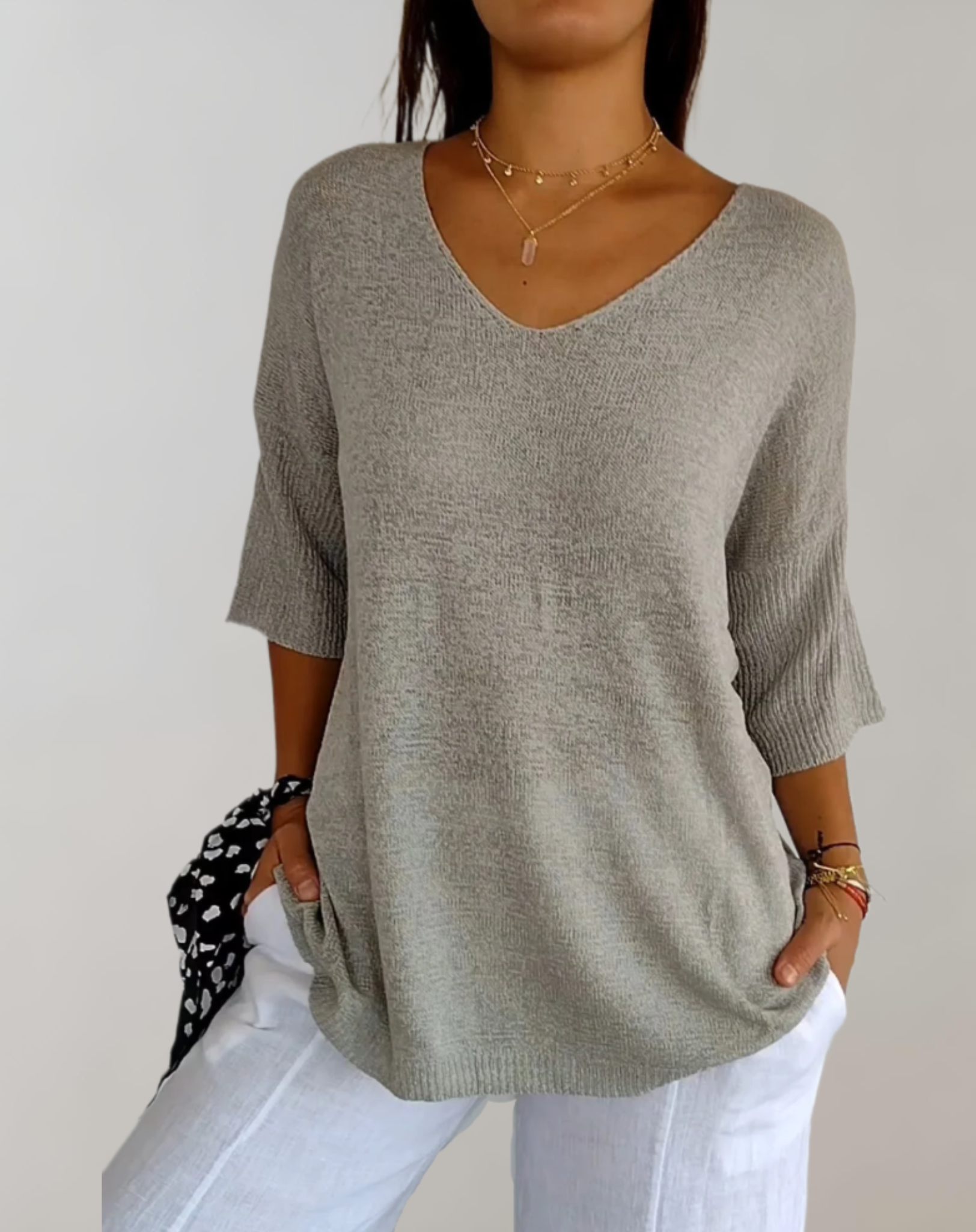 Marise Knitted Top Woman – Light Long Top with V-Neck & Elegant Casual Look