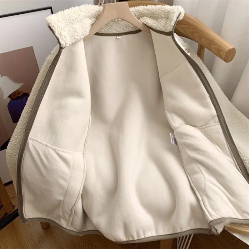 Stella Winter Coat Woman – Warm Light Elegant Coat in Premium Fabric for Cold Weather