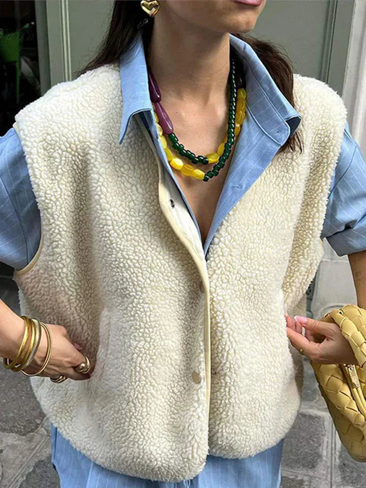 Eveline Teddy Vest for Women – Trendy and Fitted Jacket for All Occasions