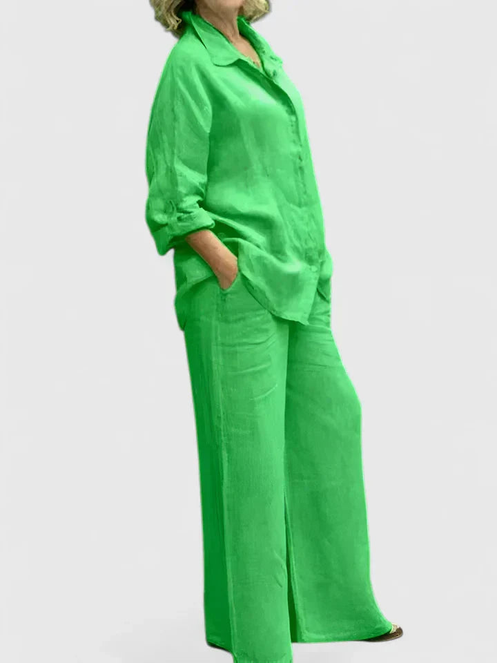 Relaxed Fit Cozy Ensemble – Flattering Silhouette & All-Day Comfort