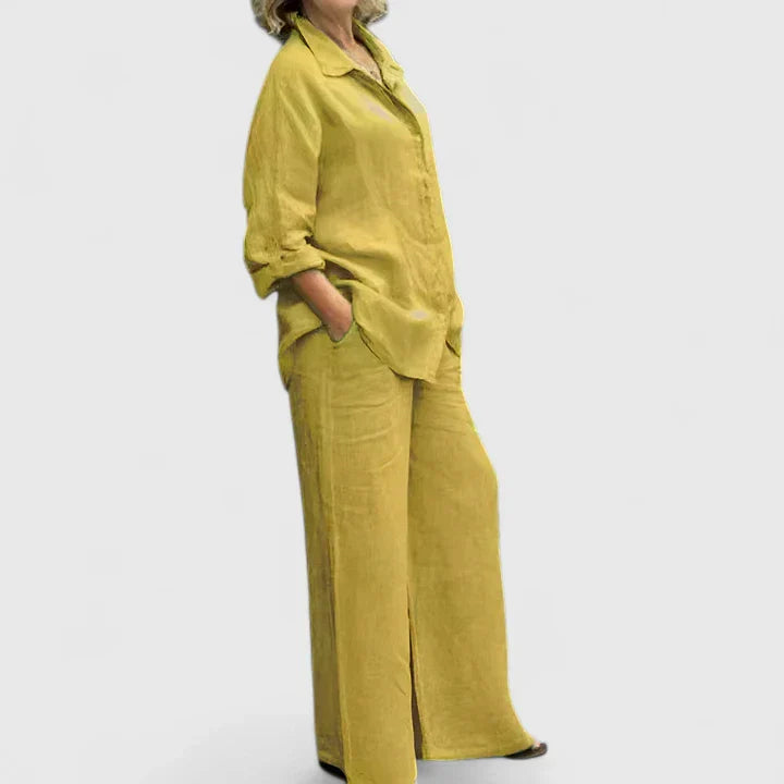 Relaxed Fit Cozy Ensemble – Flattering Silhouette & All-Day Comfort