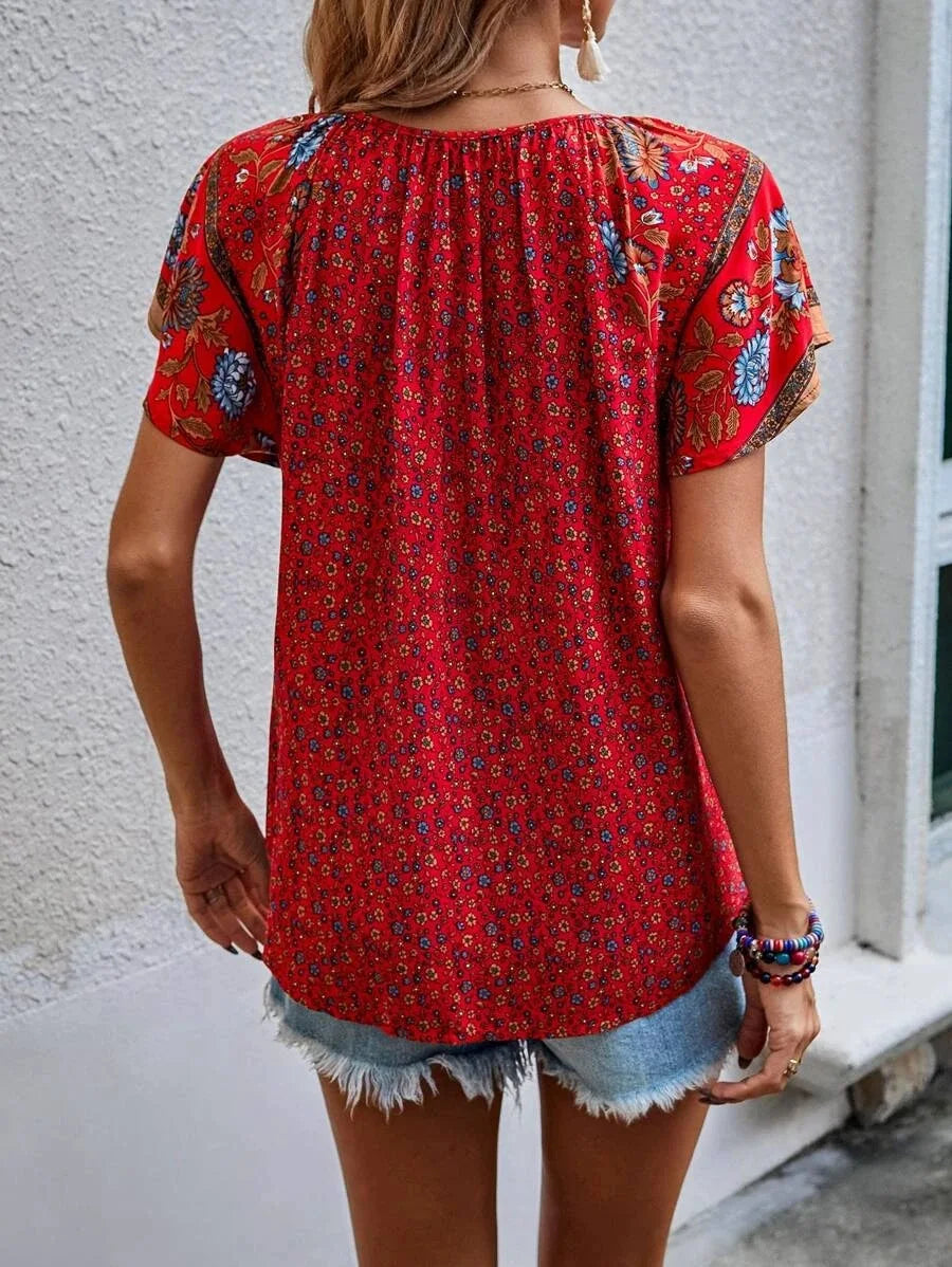 Blouse Femme Kataleya – Elegant Short Sleeve Top with Timeless Cut & Versatile Style