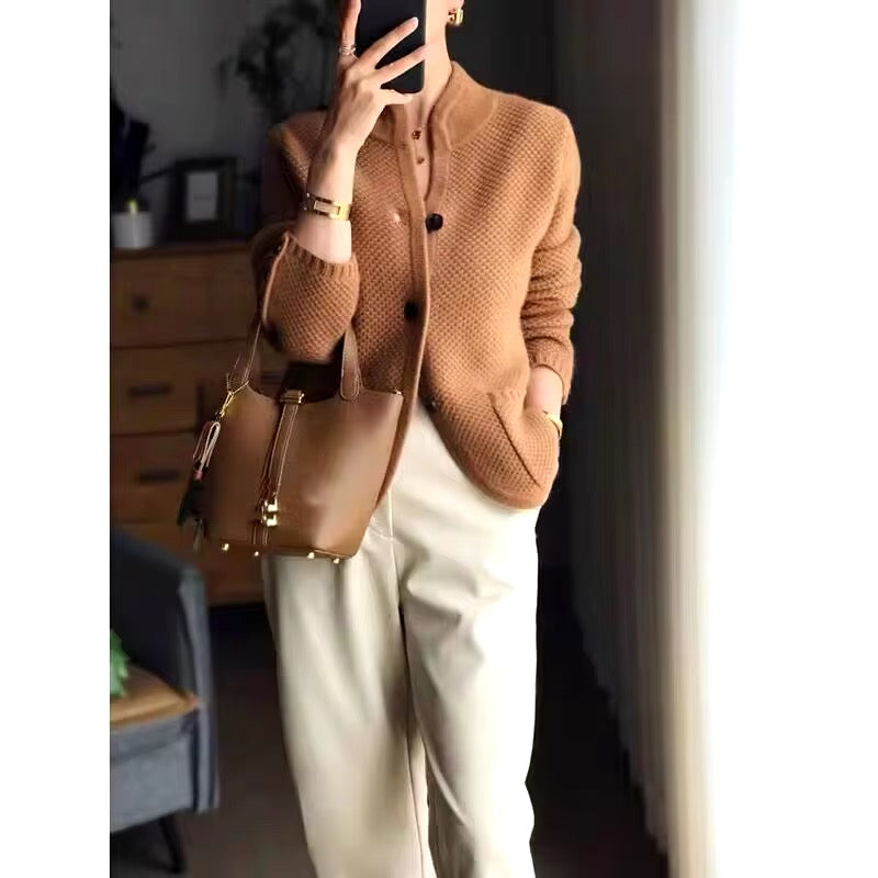 Sloane Women's Knit Jacket – Structured Fit, Chic Style & Mid-Season Comfort