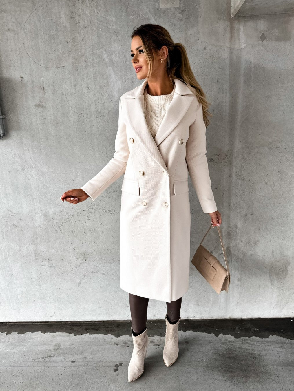 Georgia Long Coat in Mixed Wool for Women – Elegant Design with Notched Lapels in Classic Winter Colors