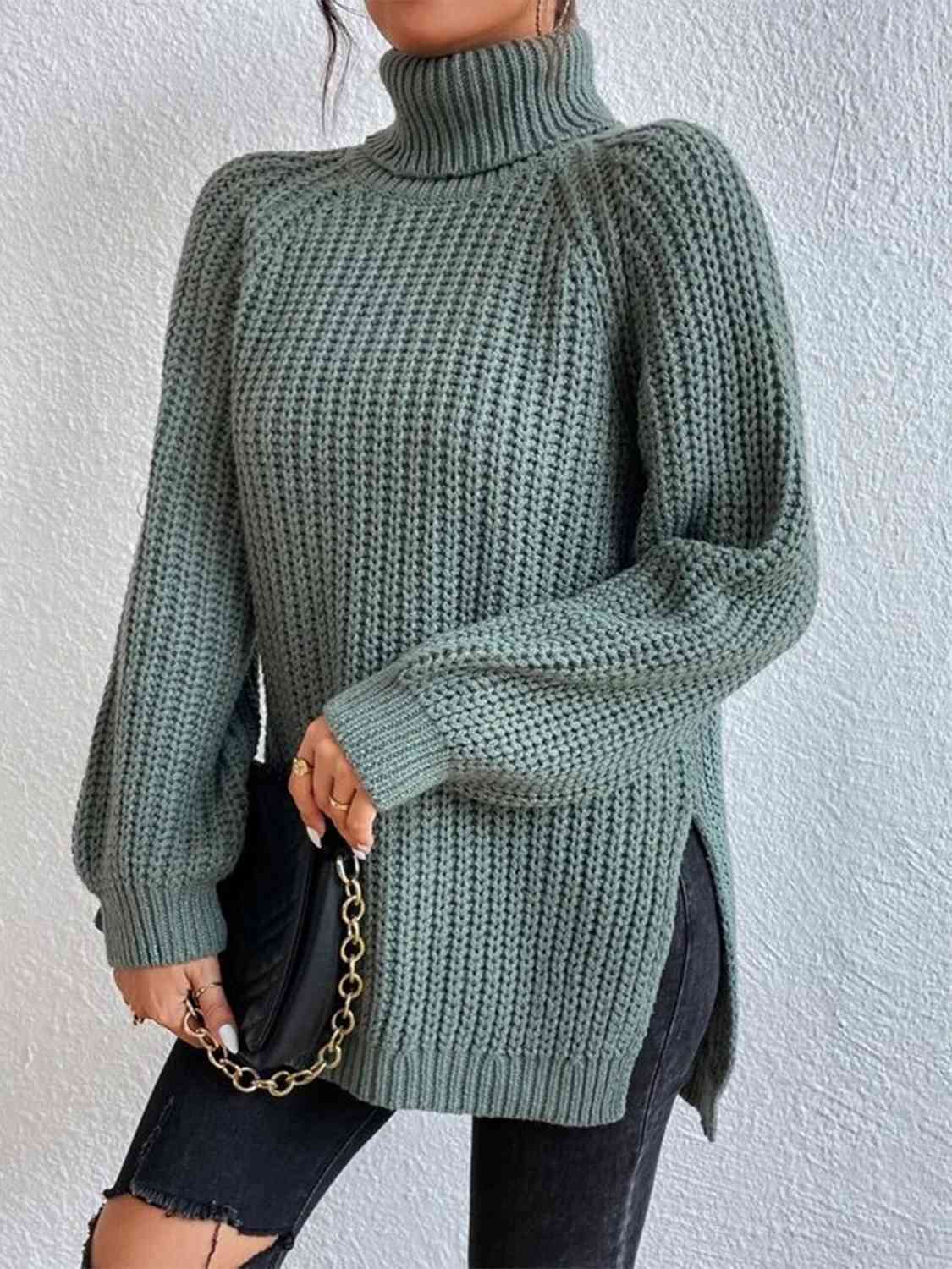 Angela Pull Woman – Ribbed Turtleneck Sweater with Chic Side Slit for Elegant Autumn/Winter