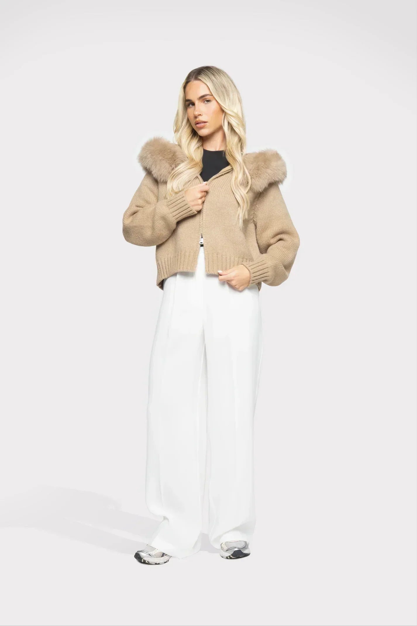 Janelle Women's Jacket – Elegant Wool Jacket with Fur-Lined Hood