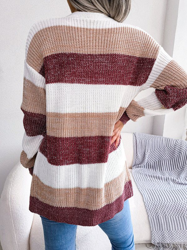 Alianna Cardigan Femme – Elegant Plaid Cardigan with Chic Lantern Sleeves
