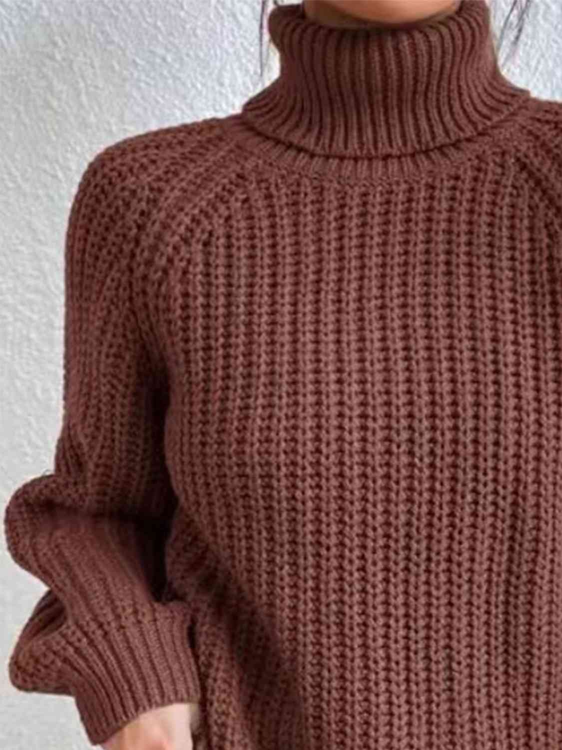 Angela Pull Woman – Ribbed Turtleneck Sweater with Chic Side Slit for Elegant Autumn/Winter