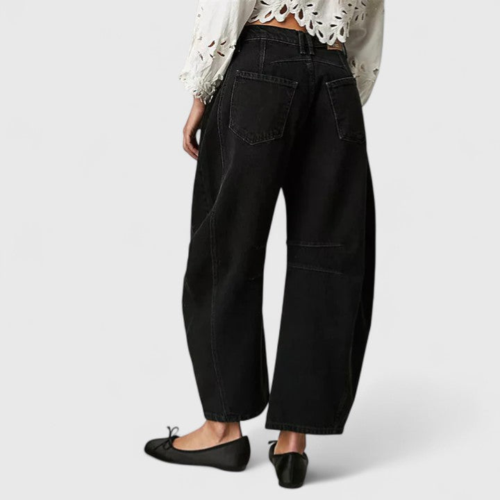 Relaxed Fit Women's Top – Flattering Silhouette & All-Day Comfort