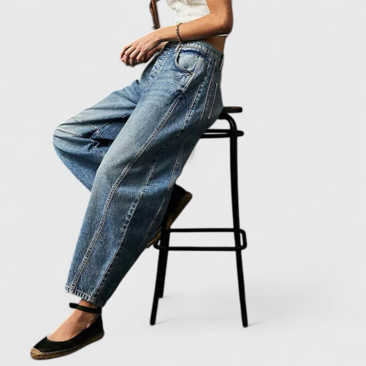 Relaxed Fit Women's Top – Flattering Silhouette & All-Day Comfort