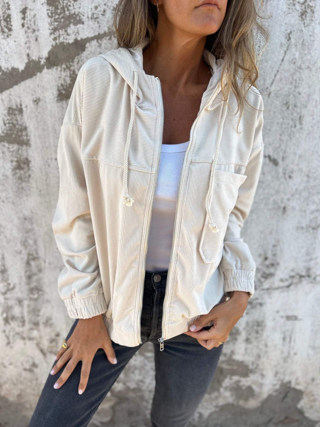 Sophie Mid-Season Jacket – Corduroy Jacket with Adjustable Hood & Versatile Design