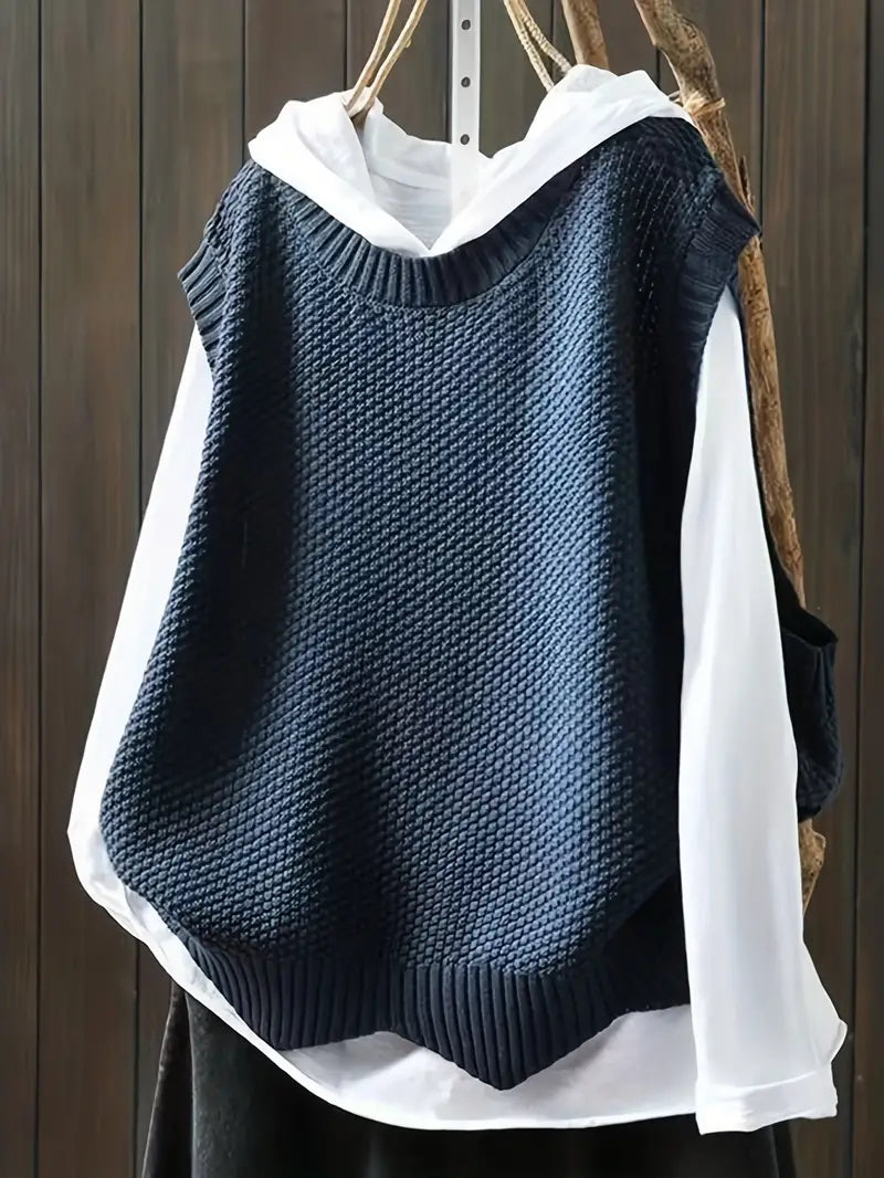 Vanya Sleeveless Sweater Woman – Comfortable Straight Cut & Classic Round Neck