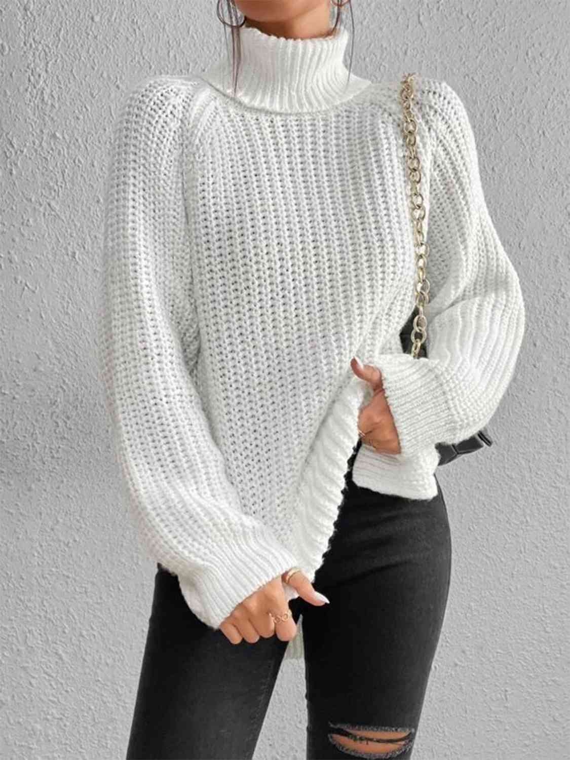 Angela Pull Woman – Ribbed Turtleneck Sweater with Chic Side Slit for Elegant Autumn/Winter