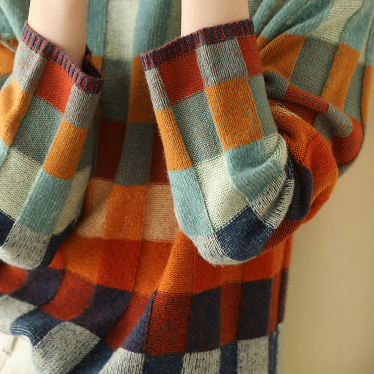 Nicole Pull Femme Luxe – Elegant Plaid Sweater in Soft & Refined Cashmere