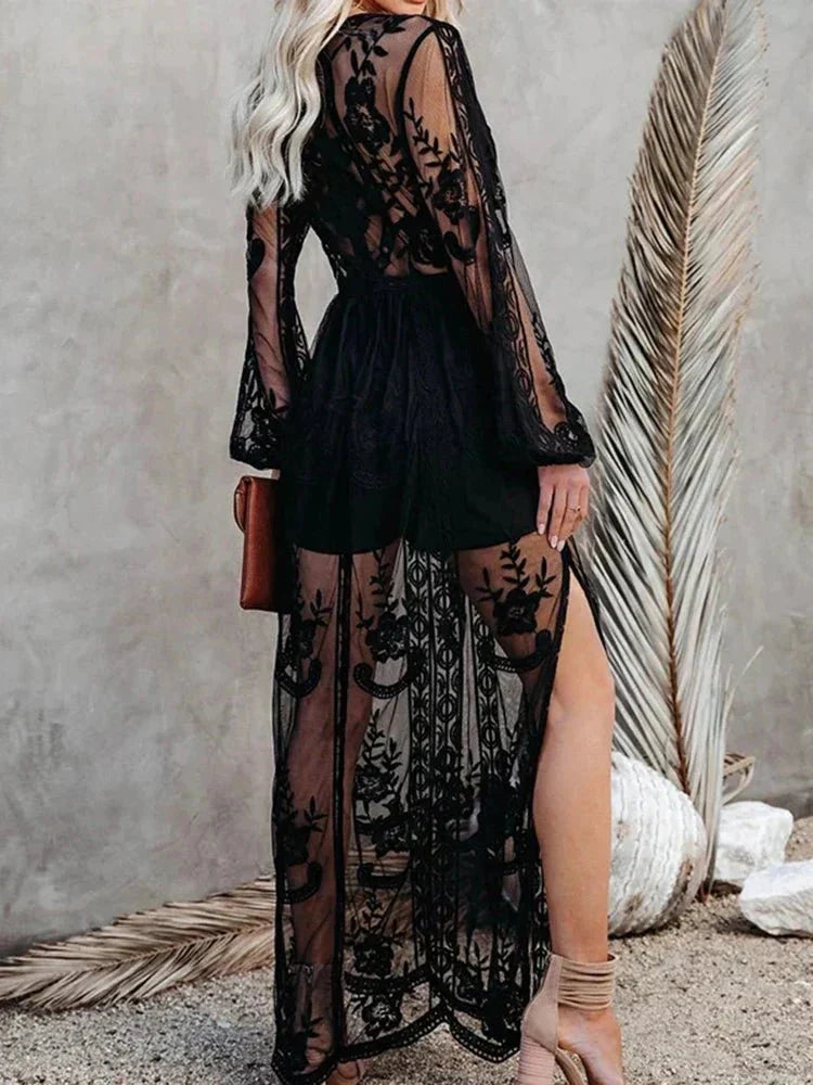 Elegant and Flowing Dress with Lace Design for Women