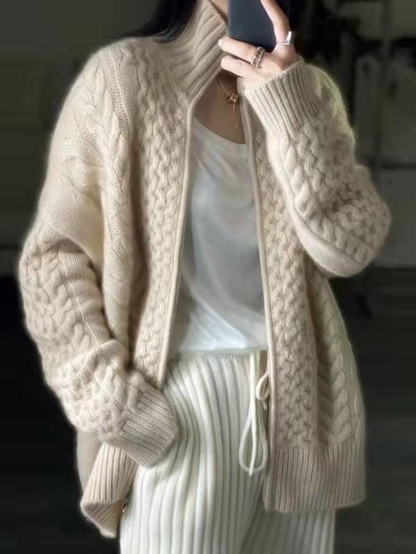 Adeline Zipped Vest Women with Turtleneck – Warm Twisted Knit with Hip Cut for Autumn/Winter