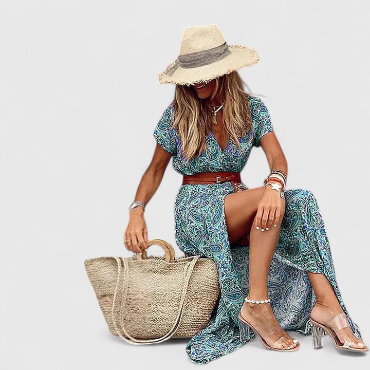 Boho Summer Maxi Dress – Flattering Silhouette & Waist-Defining Fit