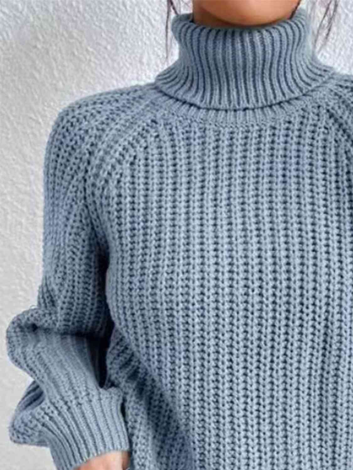 Angela Pull Woman – Ribbed Turtleneck Sweater with Chic Side Slit for Elegant Autumn/Winter