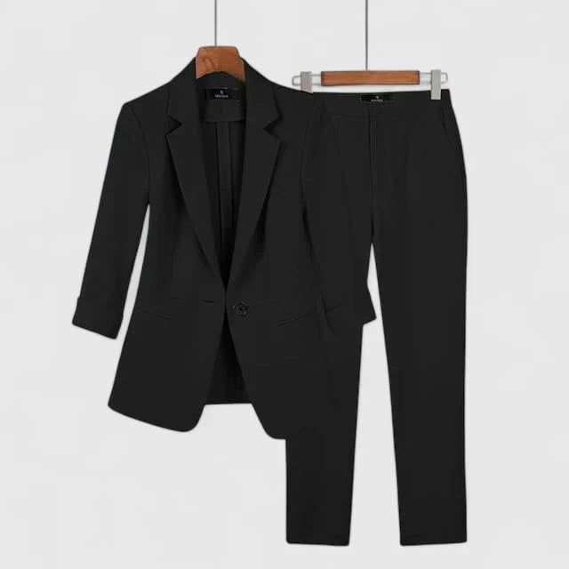 Fitted Tailored Blazer – Timeless Flattering Fit
