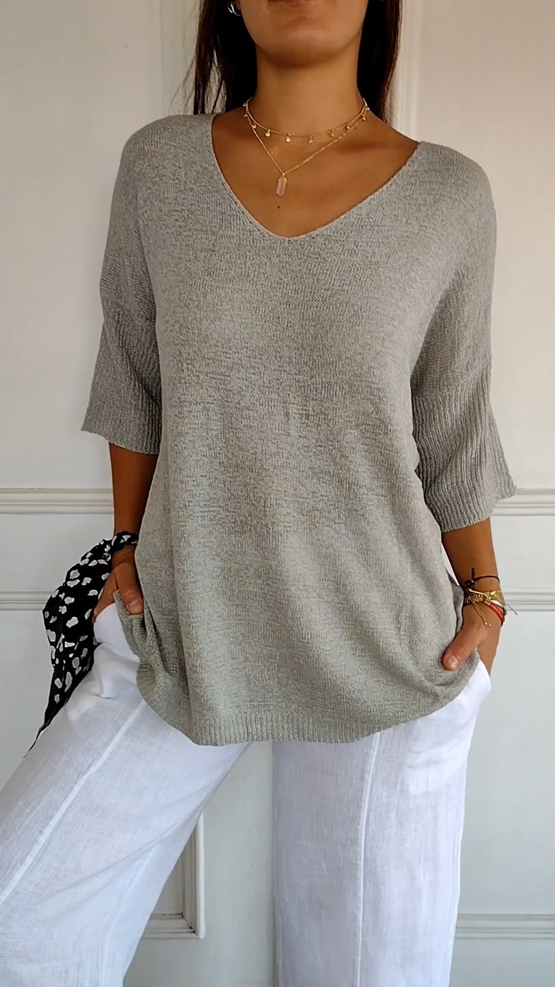 Chic and Stylish Loose V-Neck Top for Women