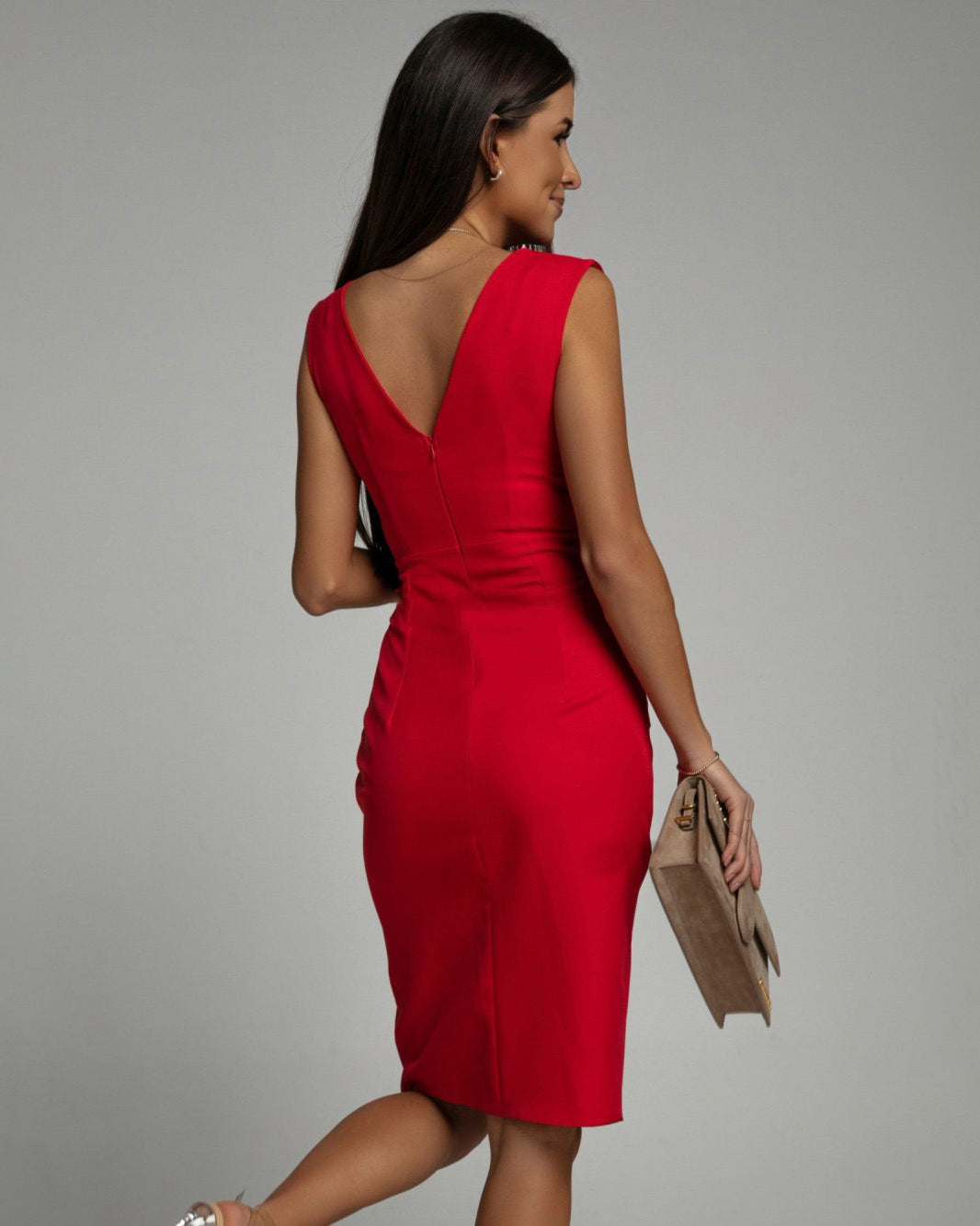 V-Neck Fitted Dress – Flattering Silhouette & All-Day Comfort