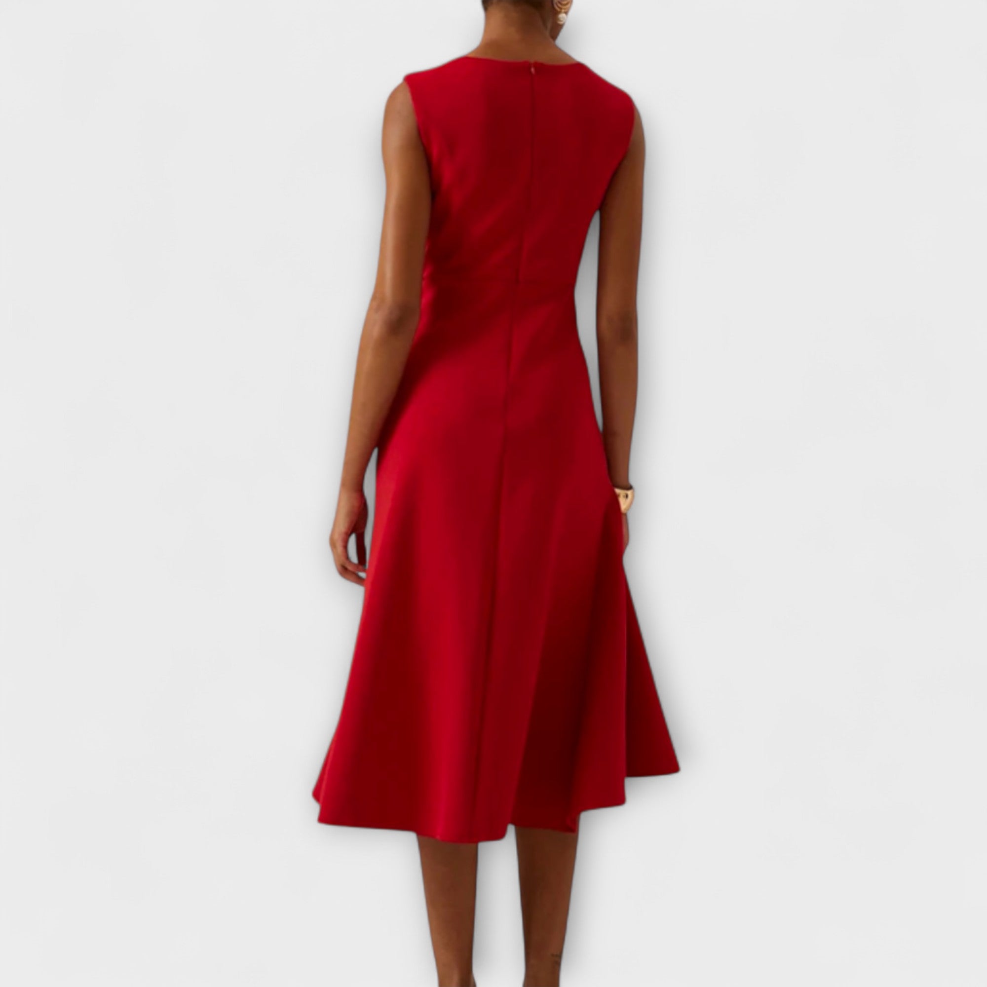 Midi Dress – Flattering Silhouette